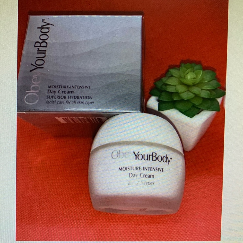ObeyYourBody Moisture Intensive Day Cream with Dead Sea Minerals